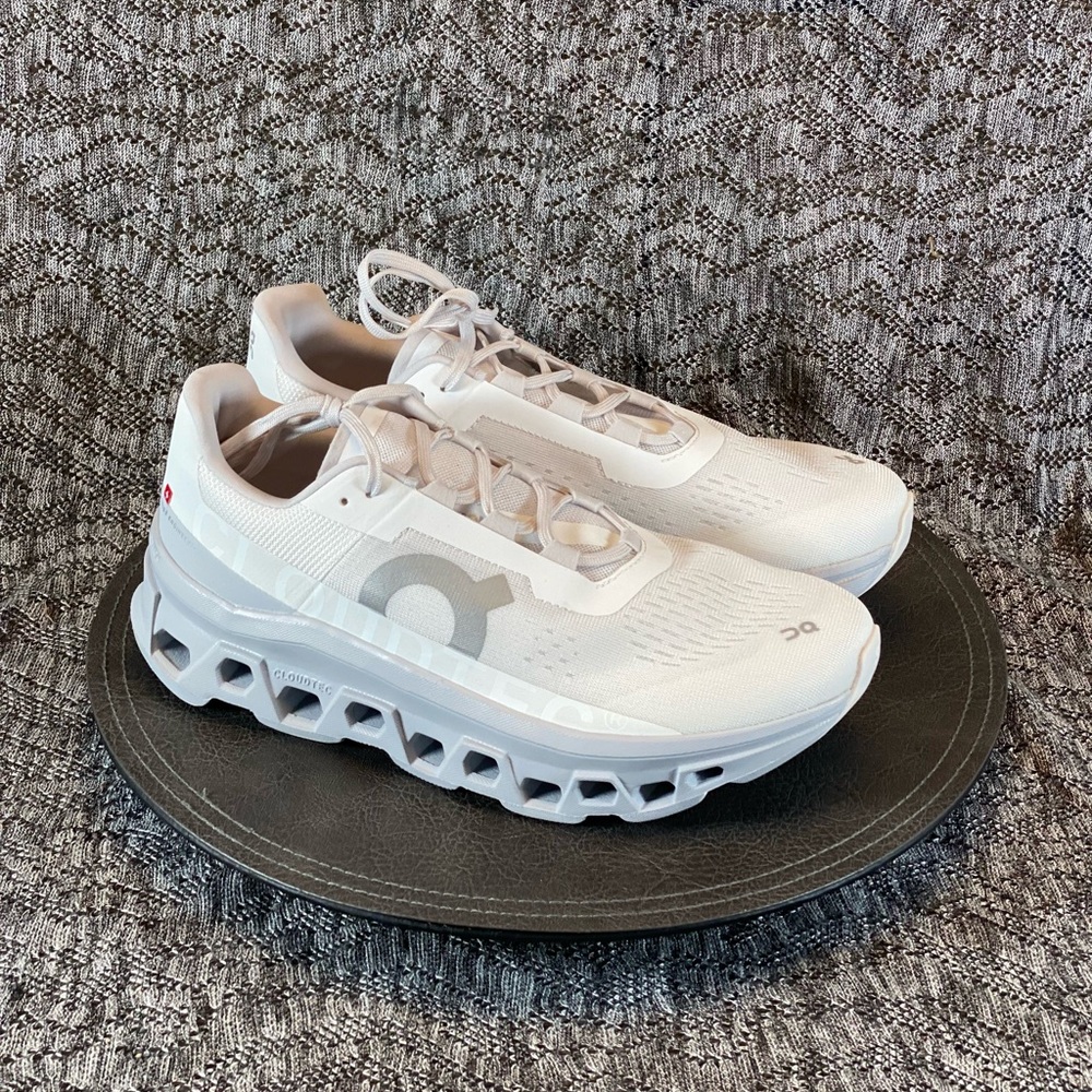 On Running Cloudmonster Men's 10